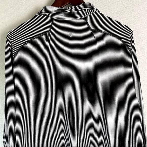 Lululemon Surge Warm Half Zip Mens Large Mini Pop Black White Stripe Tech Shirt - Picture 9 of 16